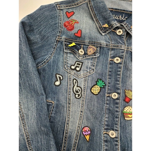 Jean Jacket Embellished Sequin Embroidered Patches Pins Button Up Women’s Sz S - Picture 7 of 12